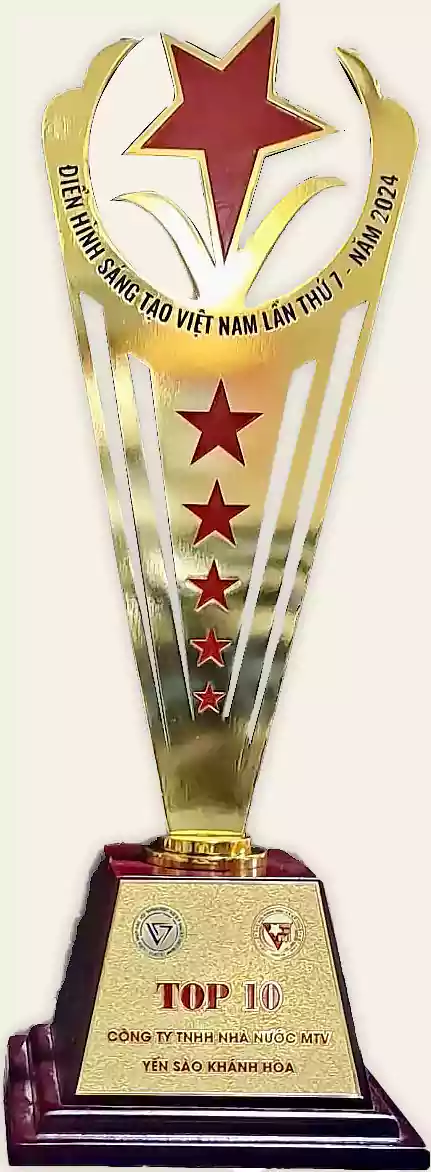 Cúp Top 10 của Yến Sào Khánh Hòa